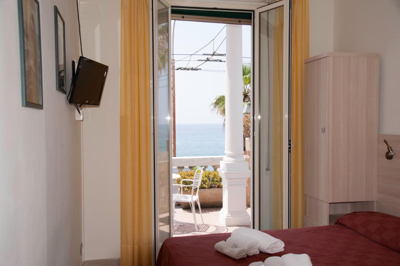 Hotel Villa La Brise Sanremo Dış mekan fotoğraf